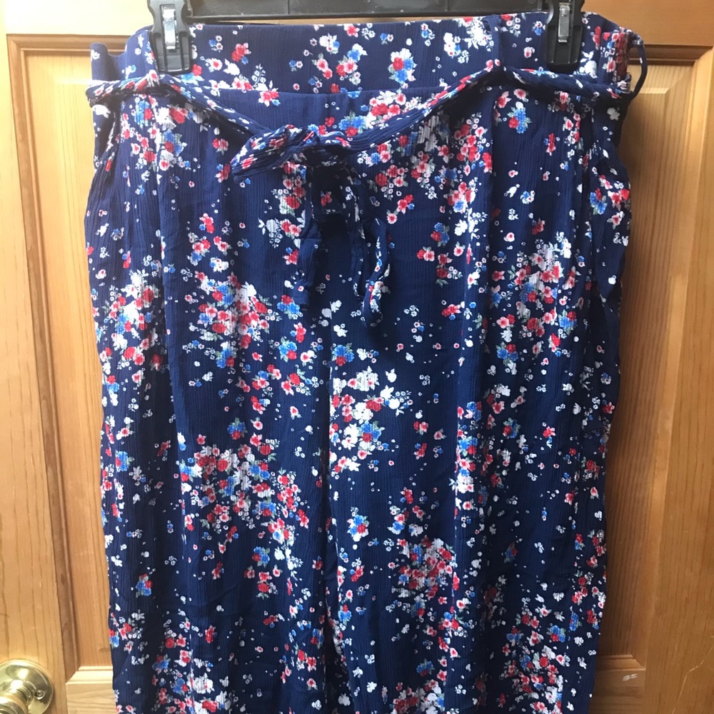 Torrid size 3 floral pants